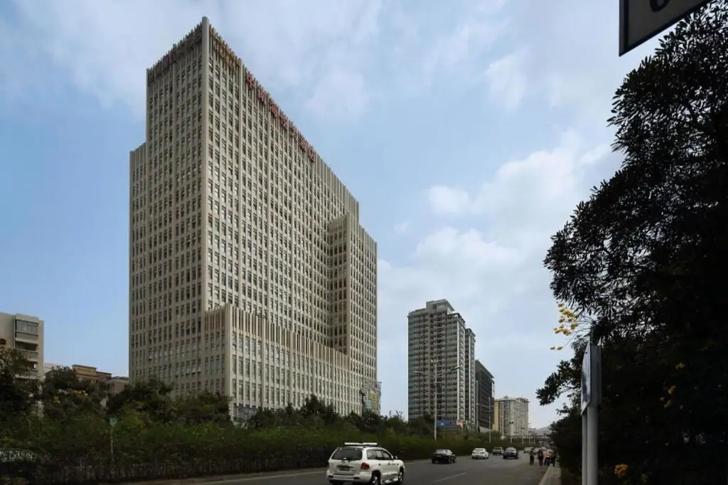 South China Harbour Plaza Hotel — фото 1