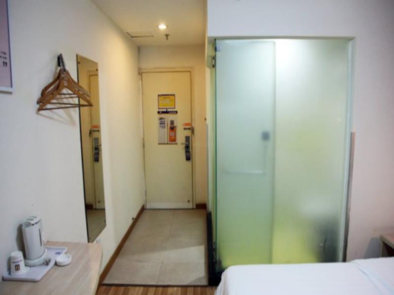 7Days Inn Nanchang Bayi Square — фото 1