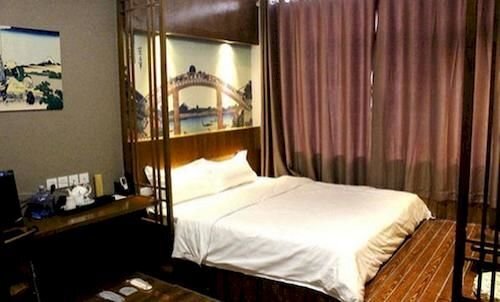 Дунъин: Aizunke Hotel Dongying