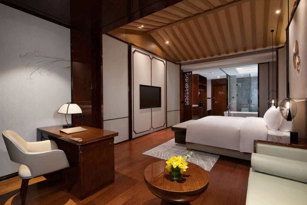 Маоминг: Wyndham Xinyi Lotus Lake