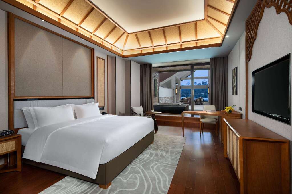Маоминг: Wyndham Xinyi Lotus Lake