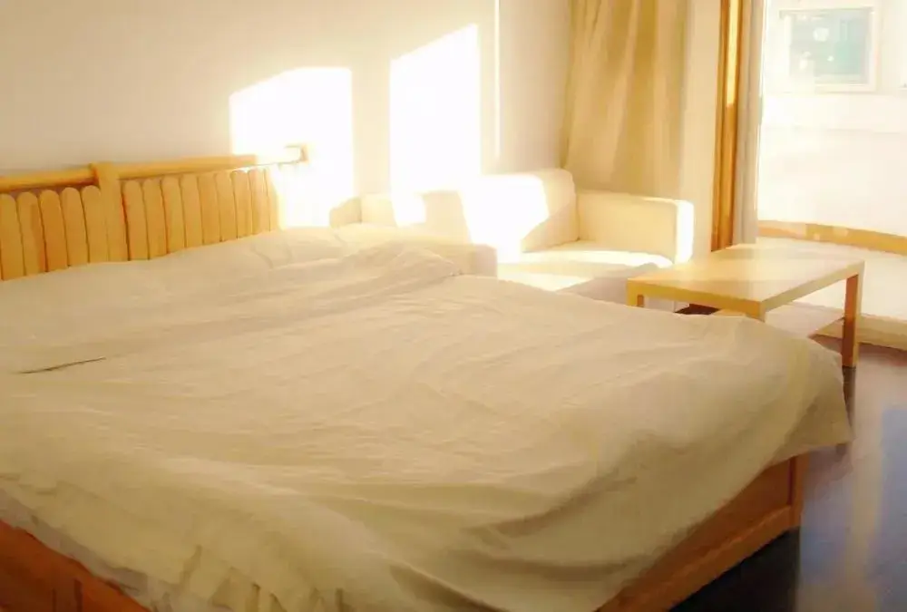 Цзинань: E Cheng Shan Se Youth Hostel