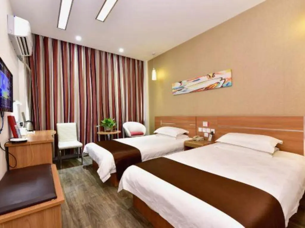 Лоян: Thank You Inn Luanchuan Yingbin Avenue