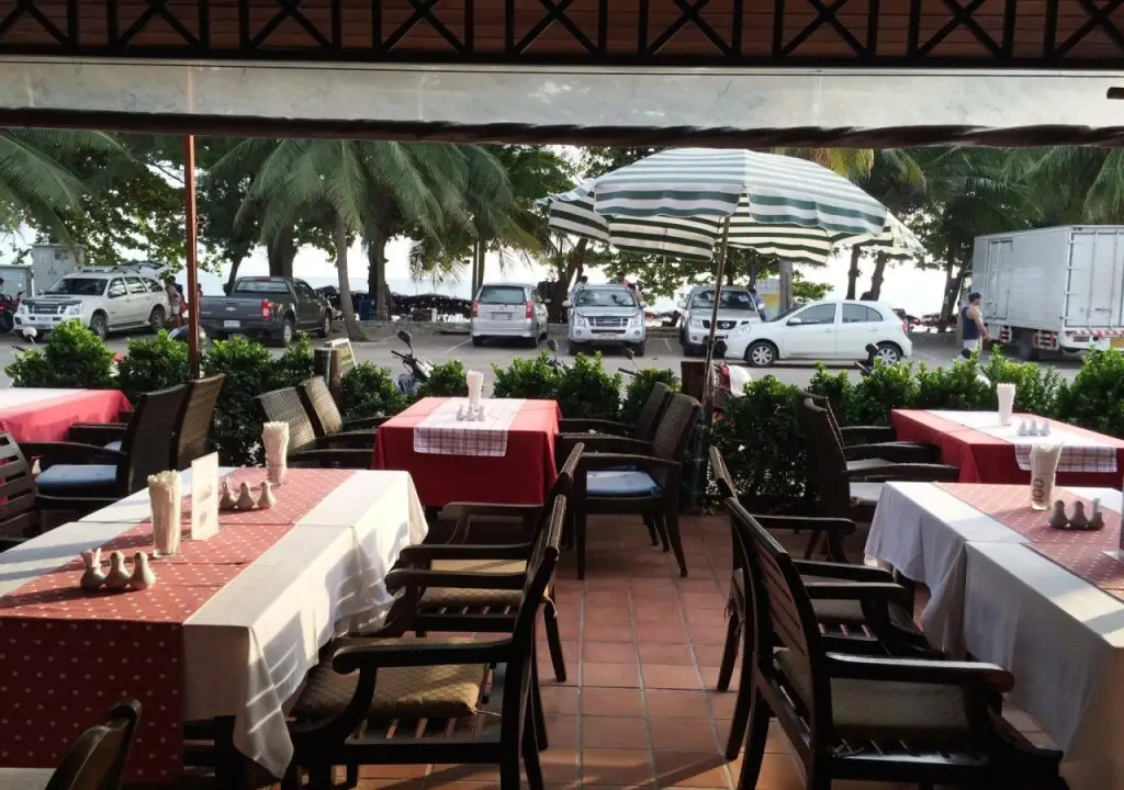 Паттайя: Hotel Jomtien Boathouse