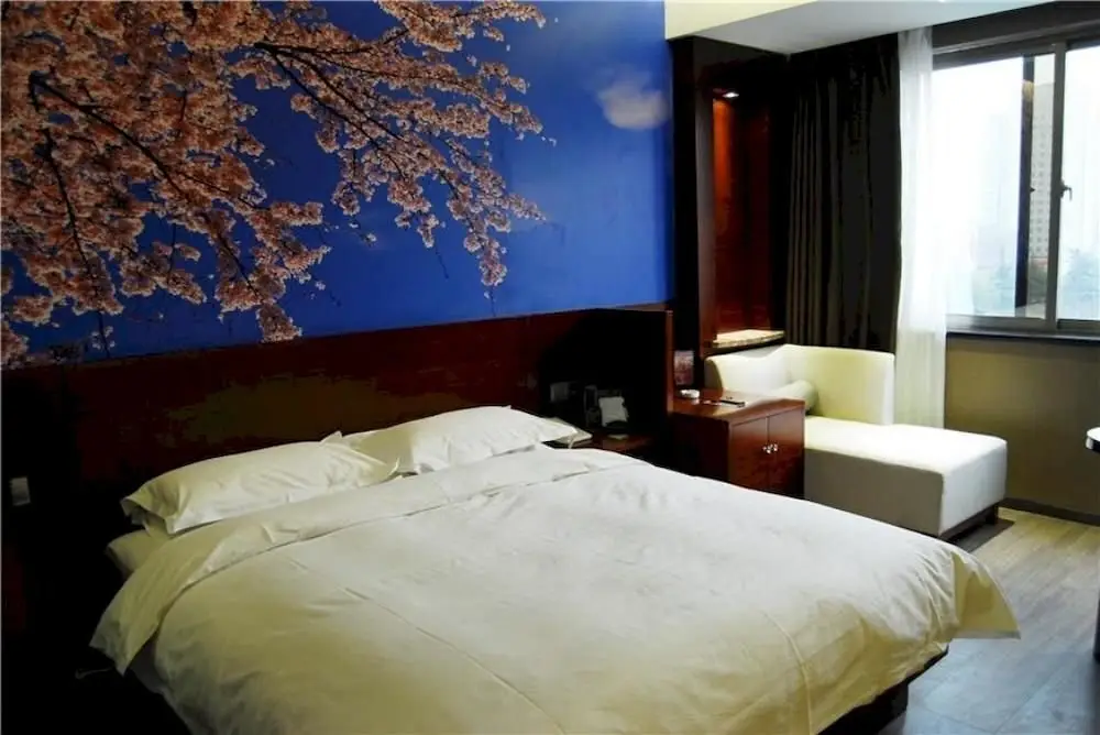 Yingcheng Xindi Hotel Zhengzhou — фото 1