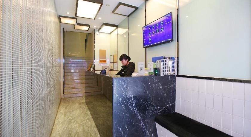 Нанкин: Qingmu Express Nanjing Danfeng Street branch 1