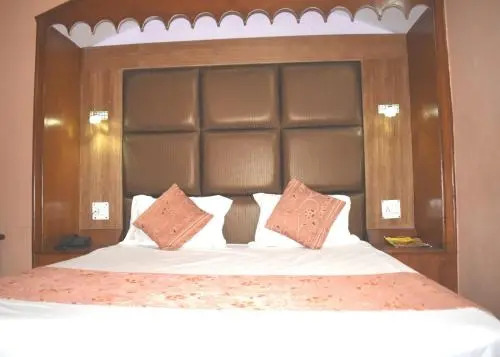 Шимла: Tirupati Palace