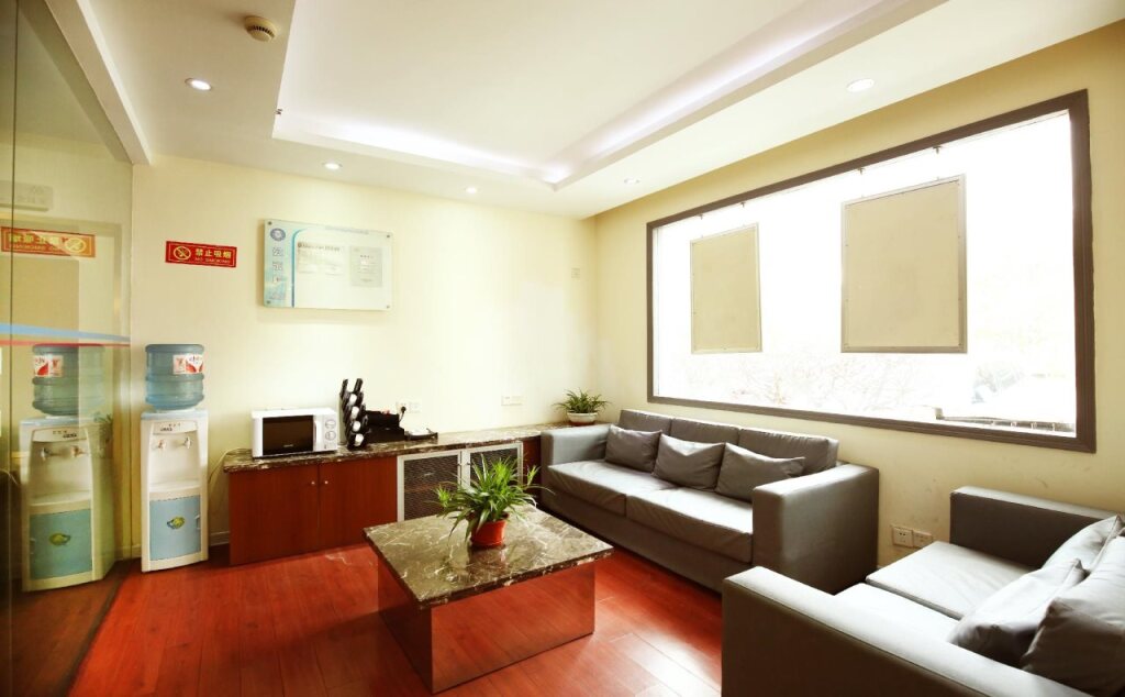 Шанхай: Hanting Hongqiao Xijiao
