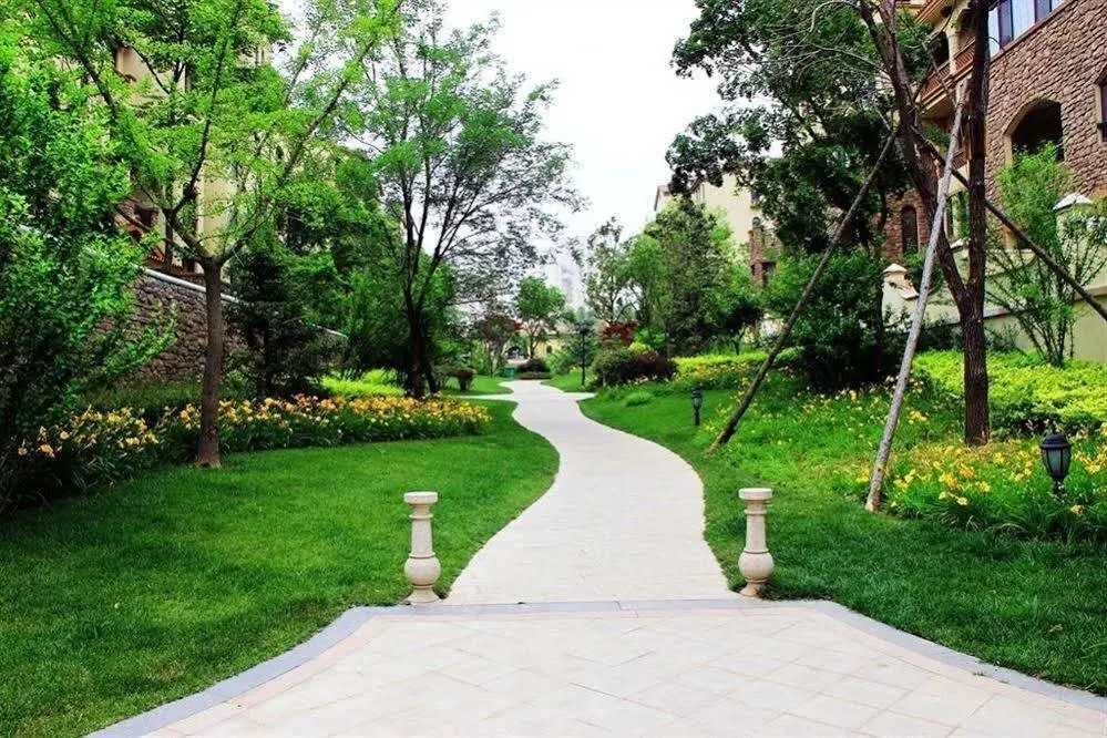 Циндао: Qingdao Bushe Golden Beach Apartment