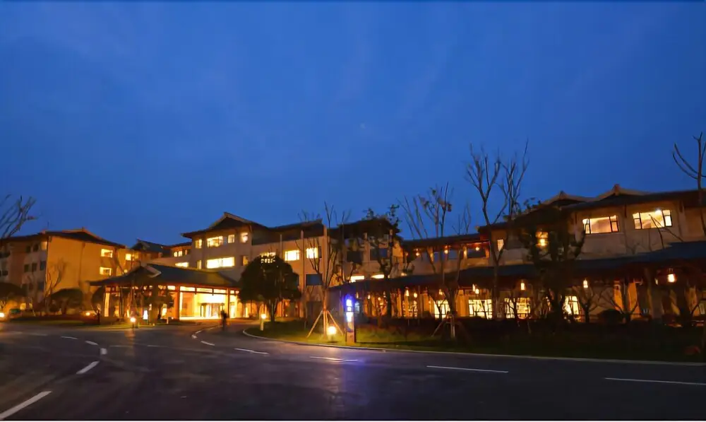 Meicheng Swan Lake Resort Hot Spring — фото 1