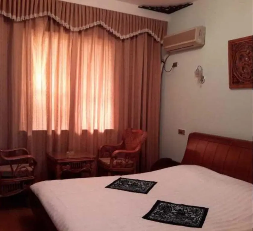 Цзясинь: Wuzhen Zishizhai Guesthouse