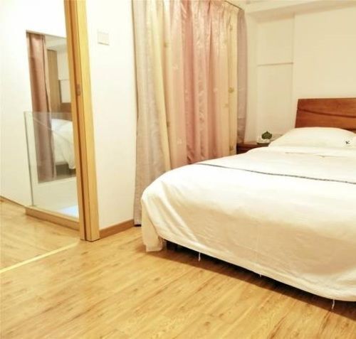 Фошань: Longcheng Apartment Shunde
