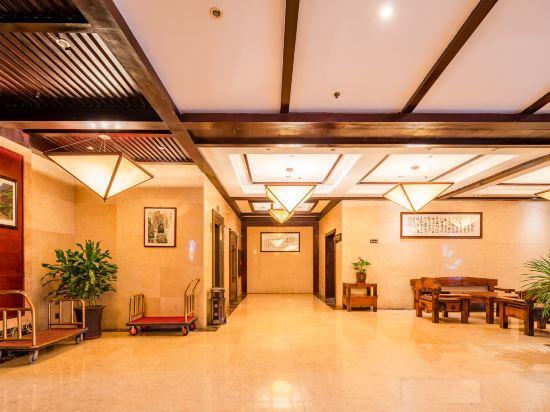 Гуанъюань: Sichuan Tianci Jianmenguan Hot Spring Resort Hotel