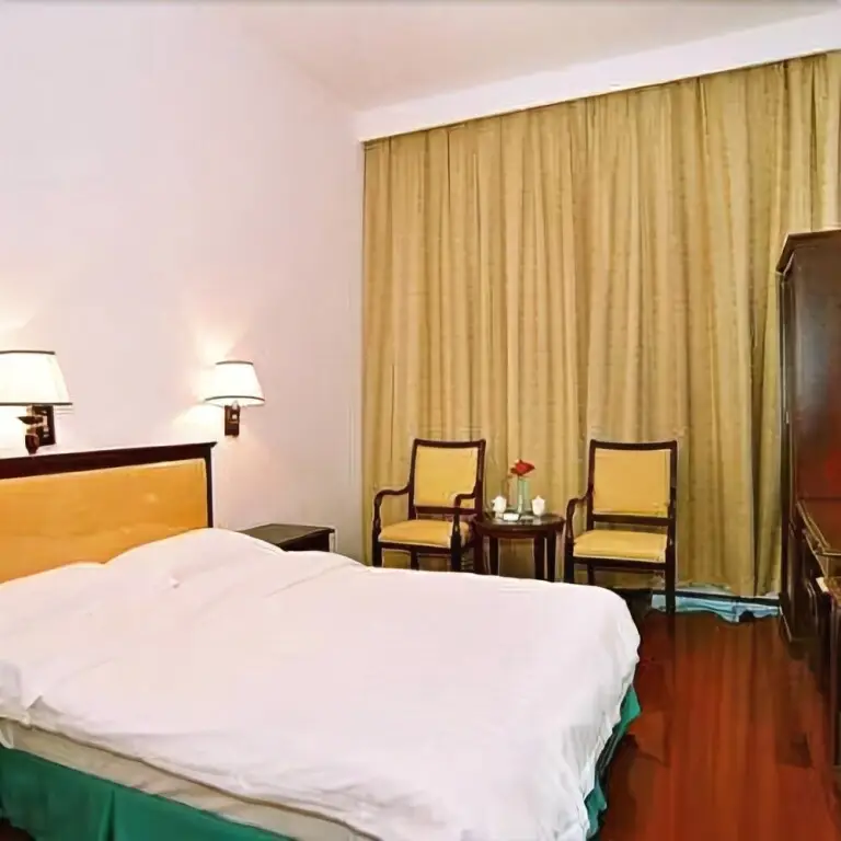 Bayi Hotel — фото 1
