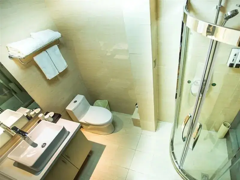 Циндао: GreenTree Alliance Qingdao Chengyang District East Jinhong Road Motor Car Town Hotel