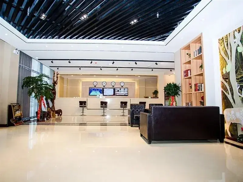 Циндао: GreenTree Alliance Qingdao Chengyang District East Jinhong Road Motor Car Town Hotel