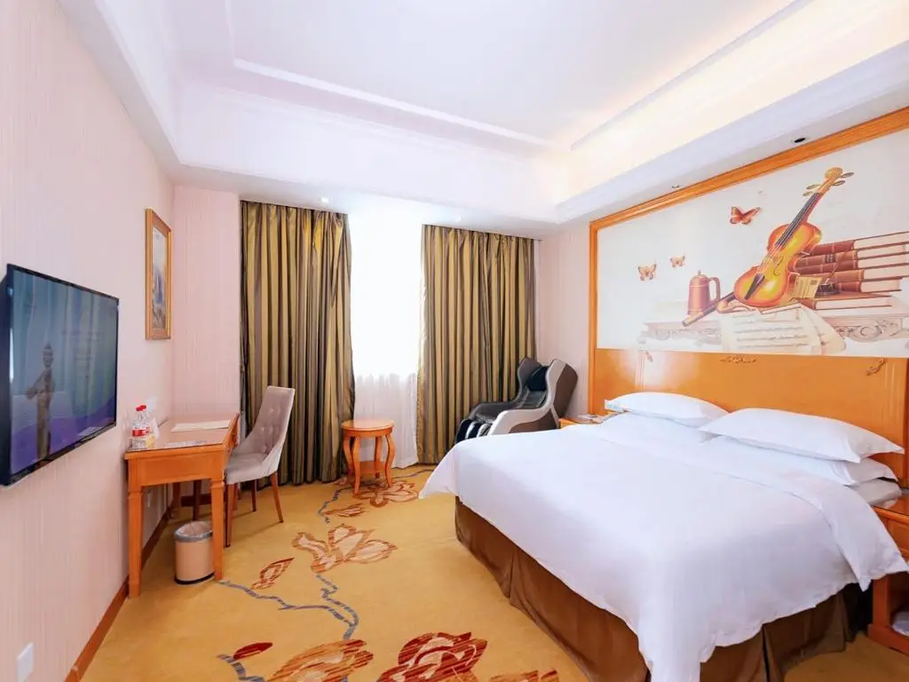 Шэньчжэнь: Vienna Hotel Shenzhen Longgang Ainan Road
