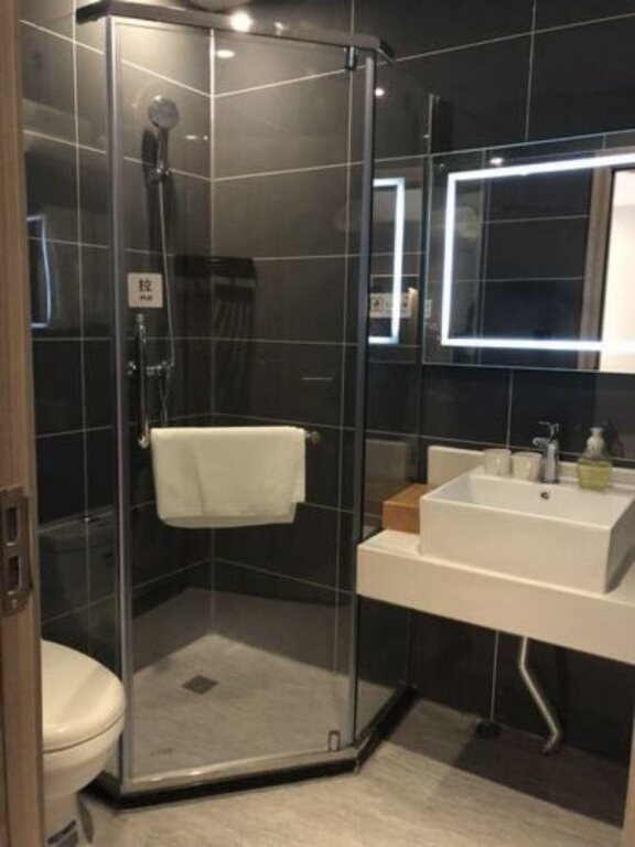 Шэньчжэнь: Rest Hotel Enjoy Shenzhen East Railway