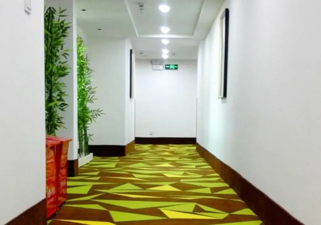 Шэньчжэнь: Vatica Guangdong Shenzhen Longhua Qinghu Metro Station Hotel