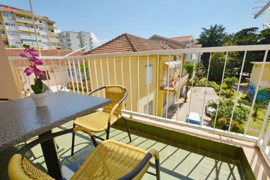 Тиват: Studio Dimitris II Apartments