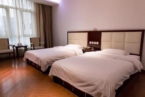 Тяньцзинь: Tianjin Yuetan Business Hotel