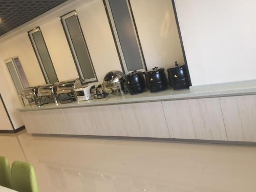 Синтай: Vatica Xingtai Qiaoxi District Yongkang Street Technical College Hotel