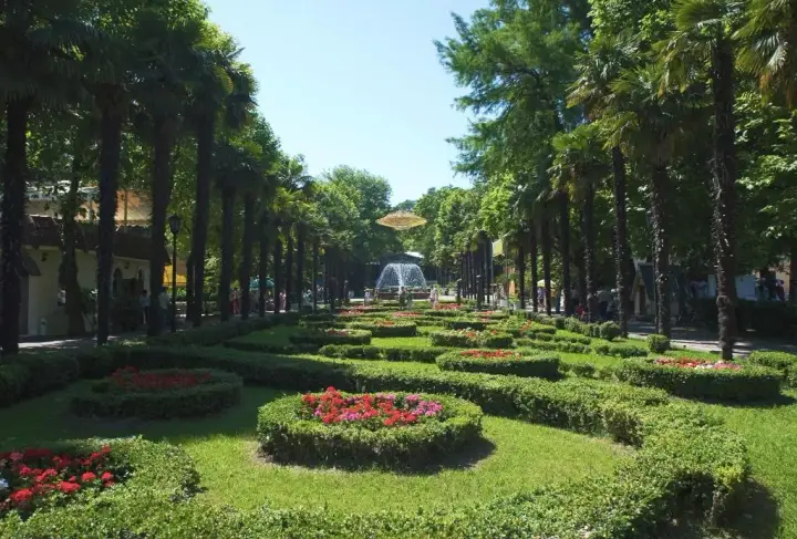 Сочи: Апартаменты Riviera Park Konstial Сердце Города на Море