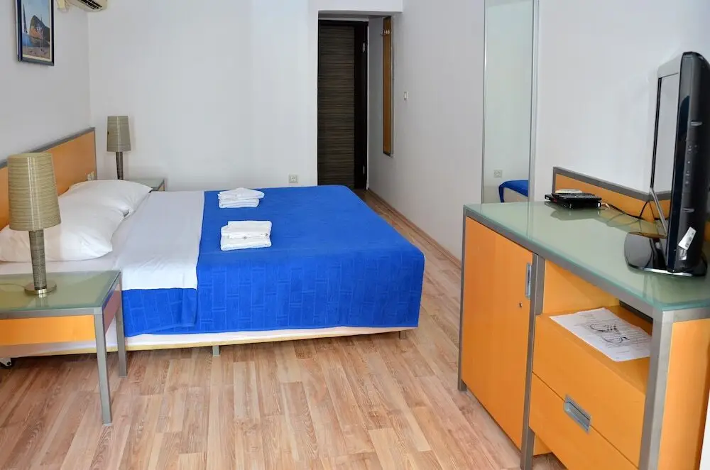 Бульярица: Hotel Savojo