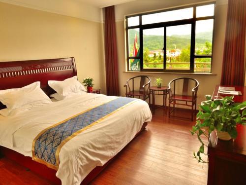 Чичжоу: Greentree Alliance Chizhou Jiuhuashan Zodiac Statue Of God Hotel
