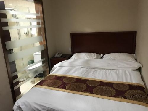 GreenTree Inn Nantong Liuqiao Town Government Tongliu Road Express Hotel — фото 1
