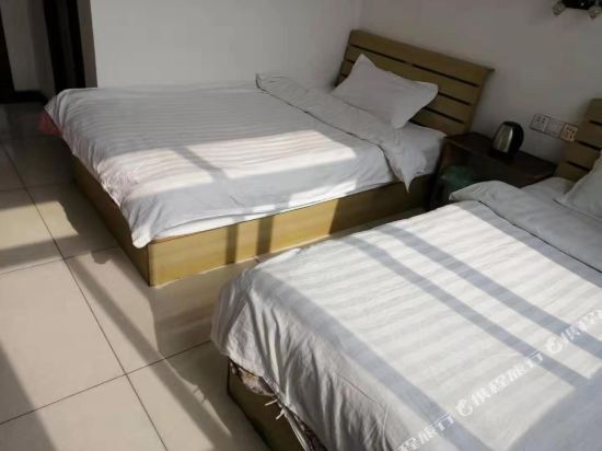 Хецзе: Shanxian Anjie Business Hotel