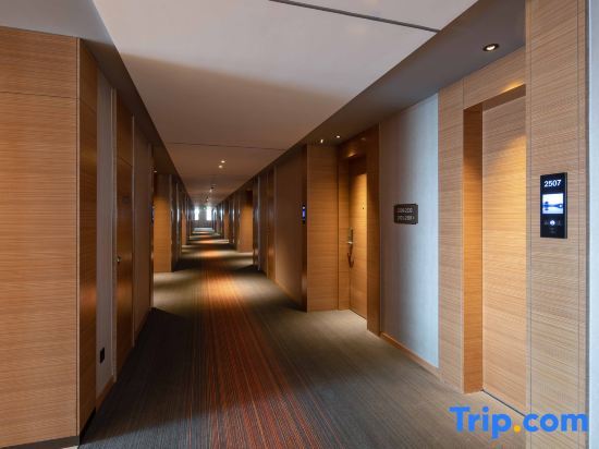 Ляньюньган: Hampton by Hilton Lianyungang Donghai Shuijingcheng