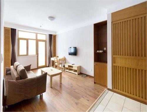 Чжанцзякоу: Zhangjiakou Dolomiti White Birch Hotel