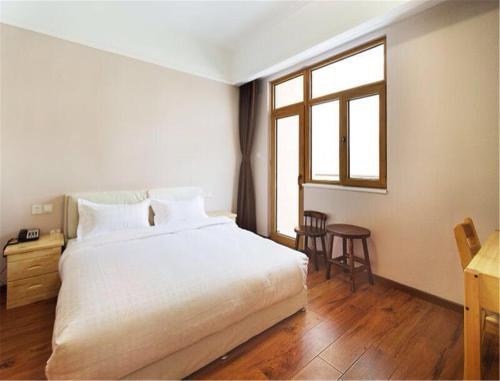 Чжанцзякоу: Zhangjiakou Dolomiti White Birch Hotel