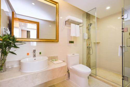 Нанкин: Vienna Hotel Nanjing Pukou Middle Puzhu Road Branch