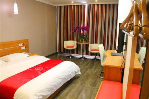 Пинлян: Thank Inn Chain Hotel Gansu Pingliang Kongtong District South Gate Crossroad