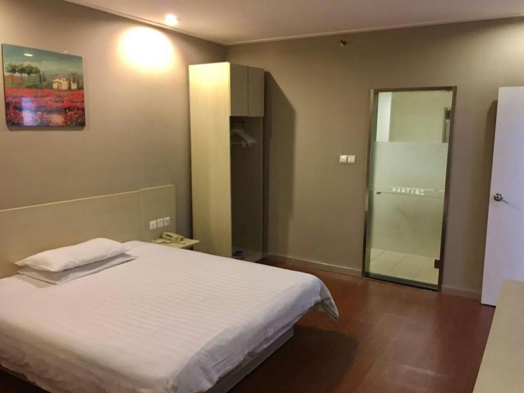 Шанхай: Elan Hotel (Taicang Wuyang Square)