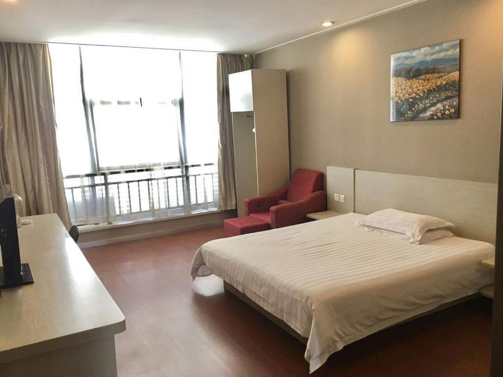 Шанхай: Elan Hotel (Taicang Wuyang Square)