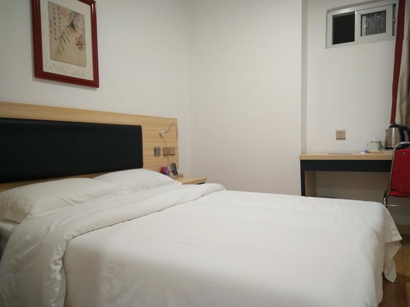 Дежоу: Thank Inn Chain Hotel Shandong Dezhou Decheng District Wanda Plaza