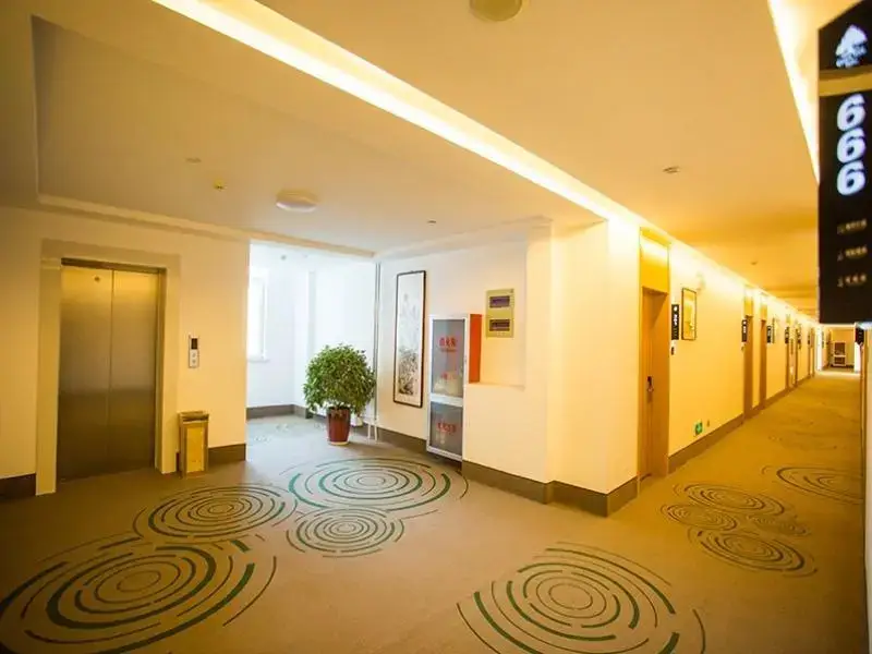 Таншань: GreenTree Inn Tangshan Qianxi Bus Terminal Express Hotel