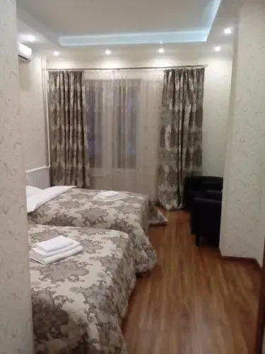 Москва: Hotel on Verkhnye polya 1 st