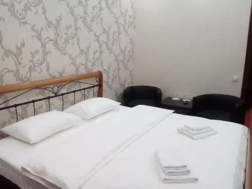 Москва: Hotel on Verkhnye polya 1 st