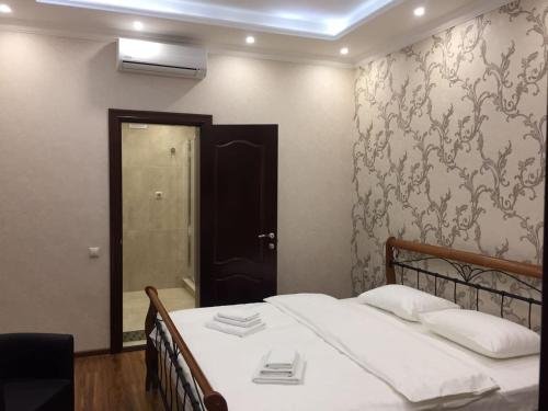 Москва: Hotel on Verkhnye polya 1 st