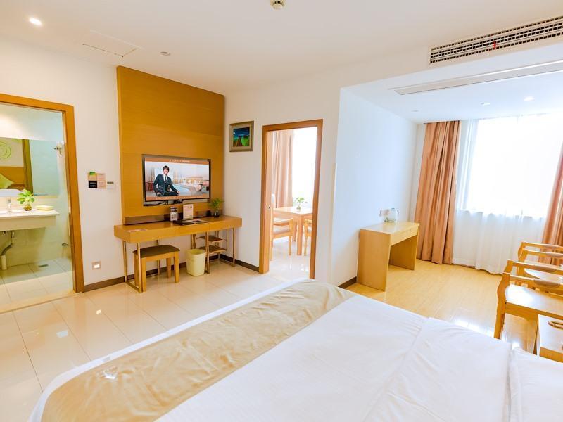 Хучжоу: GreenTree Inn Huzhou Zhili Fortune Plaza Wuxing Avenue Express Hotel