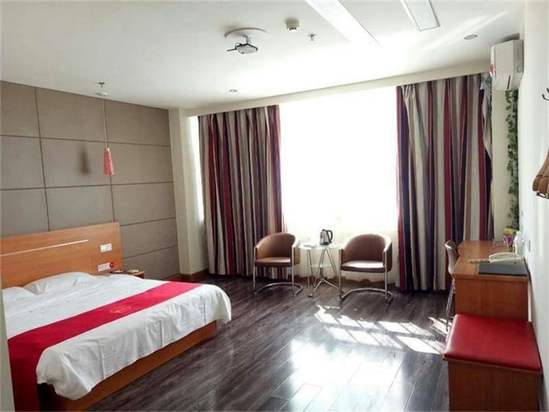 Наньчан: Thank Inn Chain Hotel jiangxi nanchang zhongshan road August 1st pavilion mero station