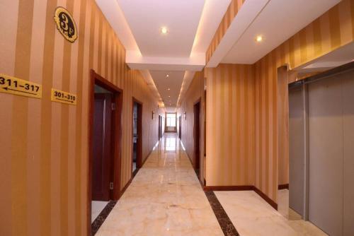 Jiuzhou Hotel Harbin Taiping Airport — фото 1