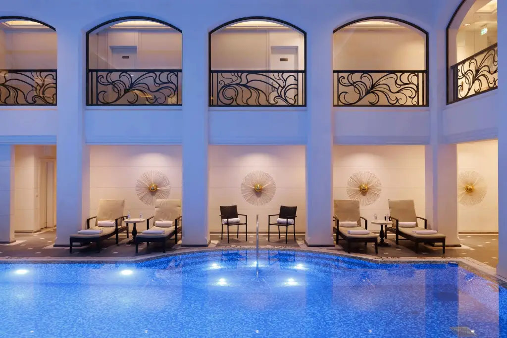 Москва: Отель The St. Regis Moscow Nikolskaya