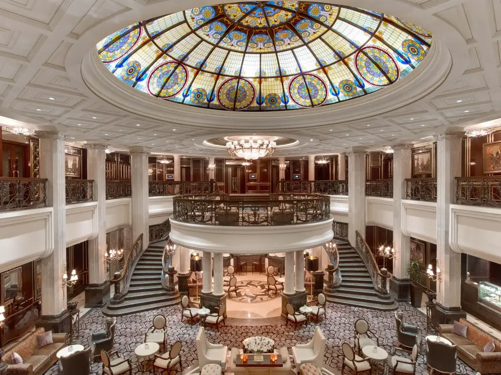 Москва: Отель The St. Regis Moscow Nikolskaya