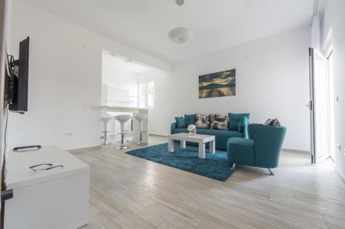 Добро Вода: Nautilus Apartments