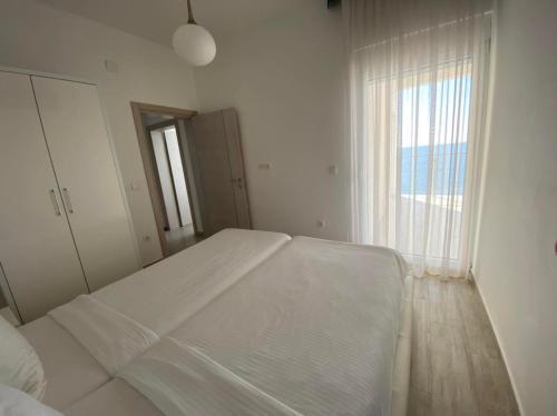 Добро Вода: Nautilus Apartments
